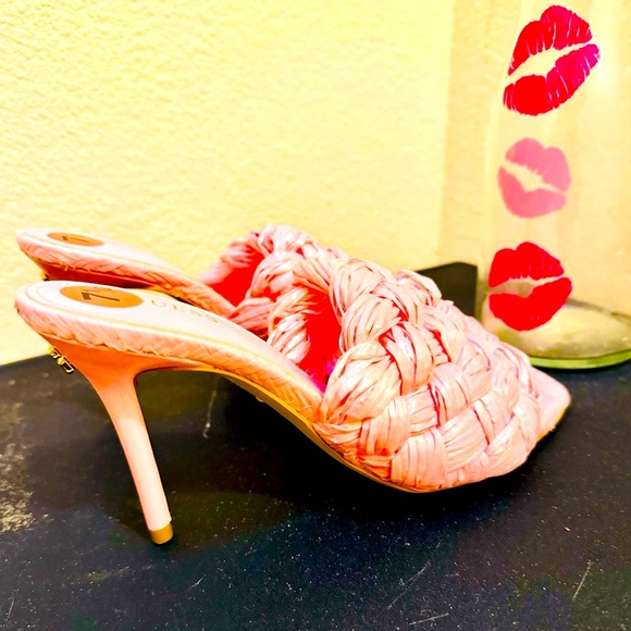 “Guess” NEW BARBIE LOOK !Heels 7..5 Barbie Pink NEW! - Picture 9 of 16